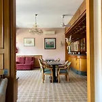 Grifone Hotel 3*