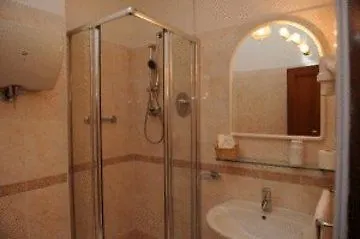 Grifone Hotel 3*